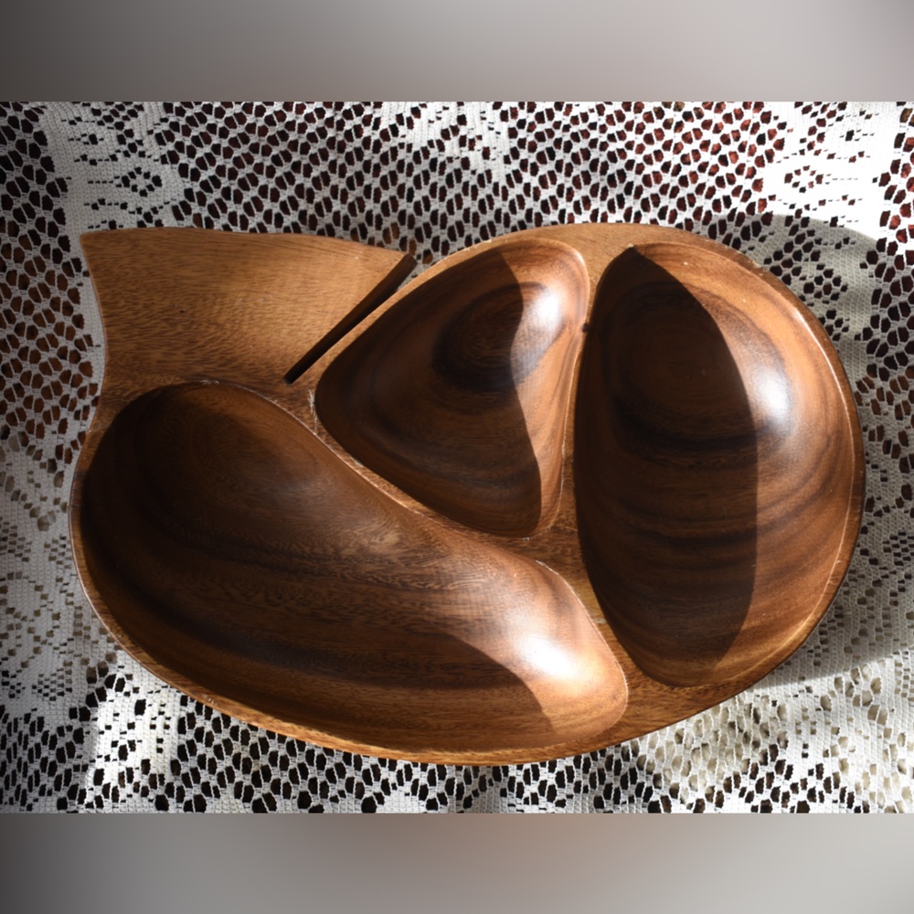 Vintage MCM Brown Wooden Party Bowl 🐳